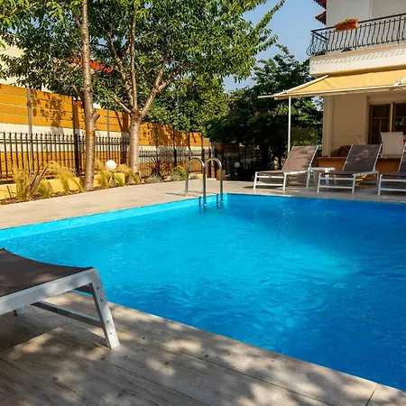 Villa Urban Oasis Pool